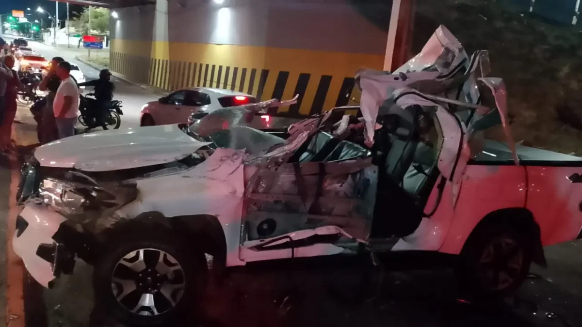 Aeroporto de Fortaleza: mulher morre em capotamento; 3 ficam feridos
