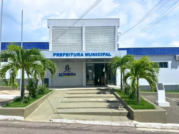 Altaneira: recomendação para exonerar comissionados com parentesco