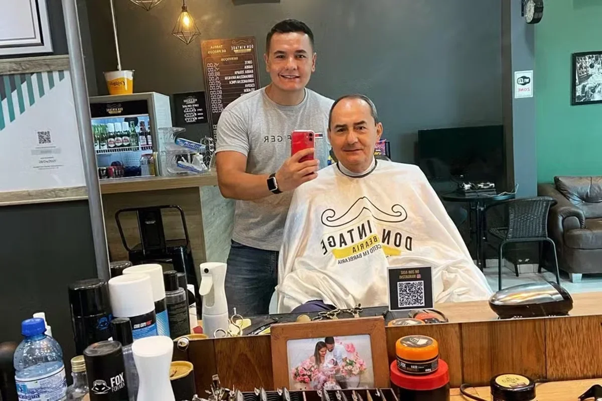 Álvaro Neto revela último abraço a Ayres Rocha e faz homenagem