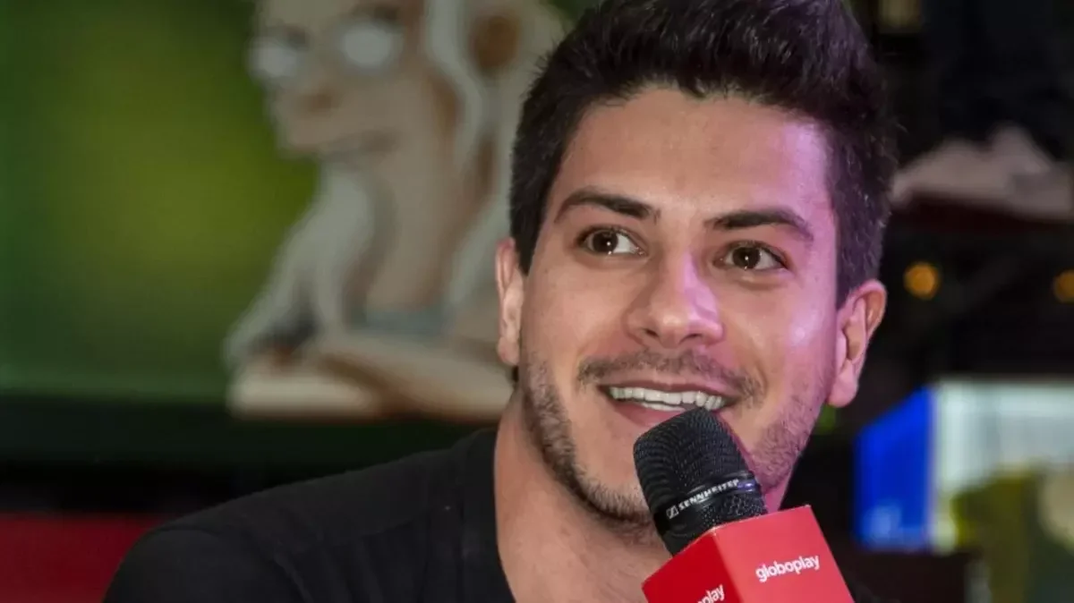 Arthur Aguiar quita R$ 388,1 mil e Bradesco pede fim da ação