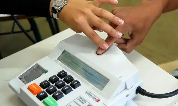 Biometria eleitoral: 10,99% do eleitorado ainda vota sem digital