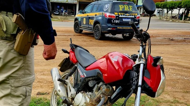 BR-402: mulher morre em colisão na entrada de Miraíma
