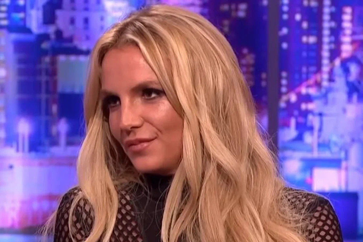 Britney Spears expõe rotina da tutela em vídeo de lingerie