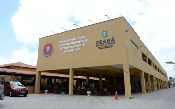 Colégio Militar dos Bombeiros: 120 vagas,