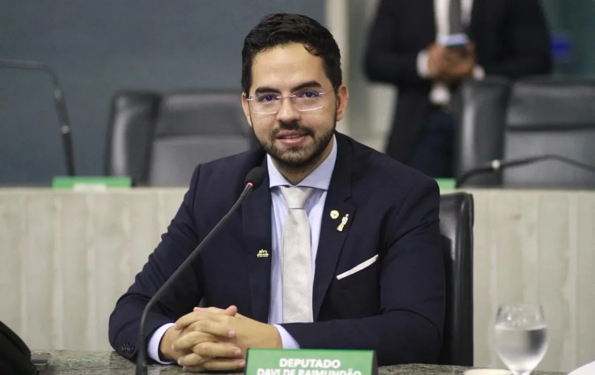 Davi de Raimundão protocola projeto para rampas em ônibus interestaduais