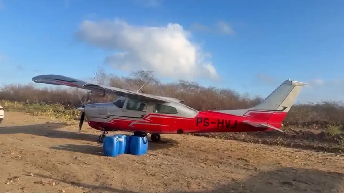 DRF encontra pista clandestina com 20 tabletes e prende suspeito