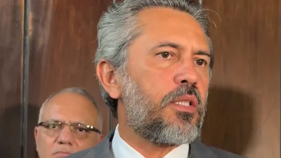 Elmano de Freitas defende política mais dura contra facções