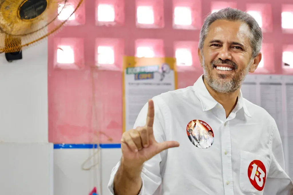 Elmano de Freitas prevê voto expressivo do grupo ligado a Lula