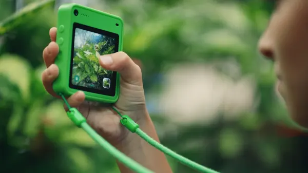 Freckle: celular infantil chega por US$199 com “missões” para sair de casa