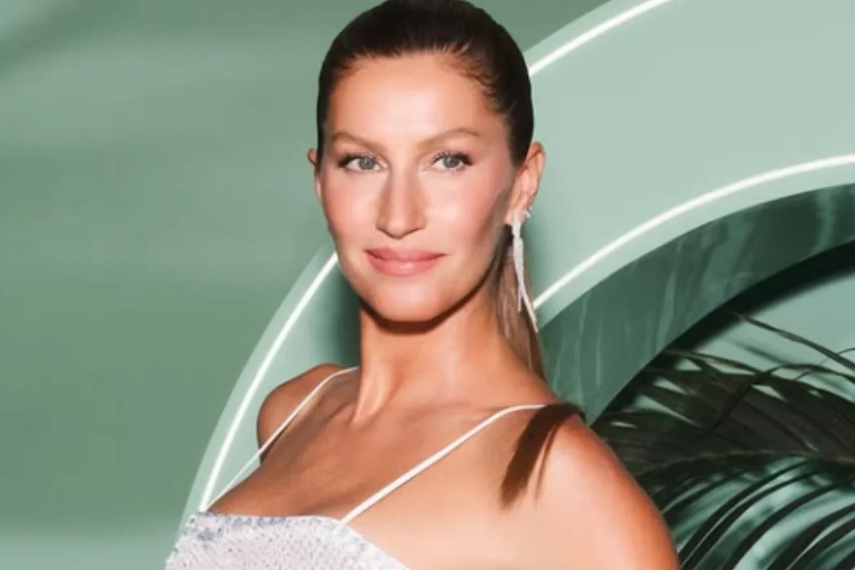 Gisele Bündchen surge de muletas nos EUA antes de possível retorno às passarelas