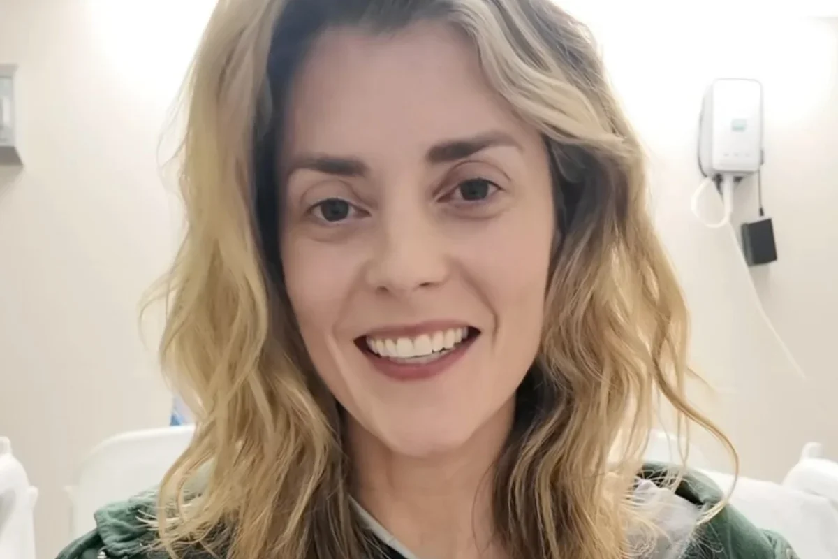 Grace Helbig revela dois tumores cerebrais após emergência
