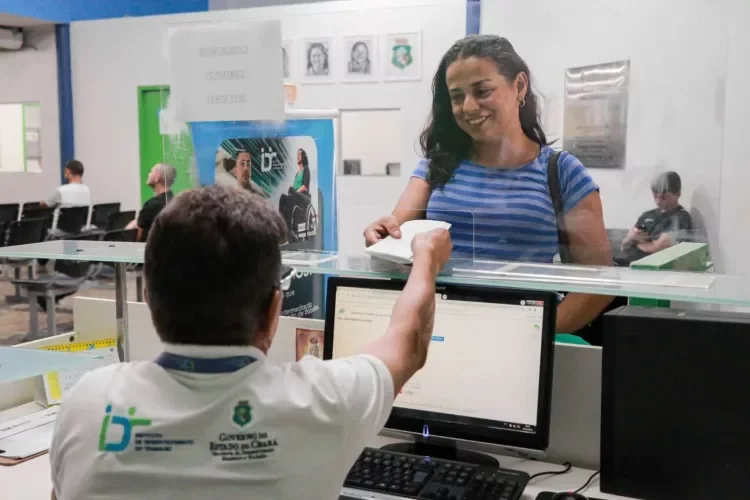 IDT/Sine de Juazeiro do Norte oferece 425 vagas, 45 para PcD
