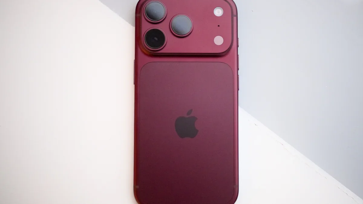 iPhone 18 Pro Max supera Galaxy S26 Ultra em teste de bateria