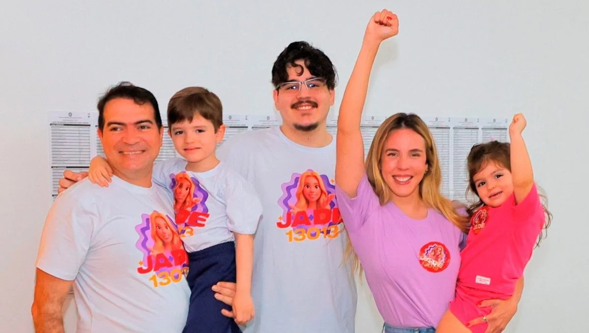 Jade Romero destaca quase 190 mil empregos e aguarda apuração