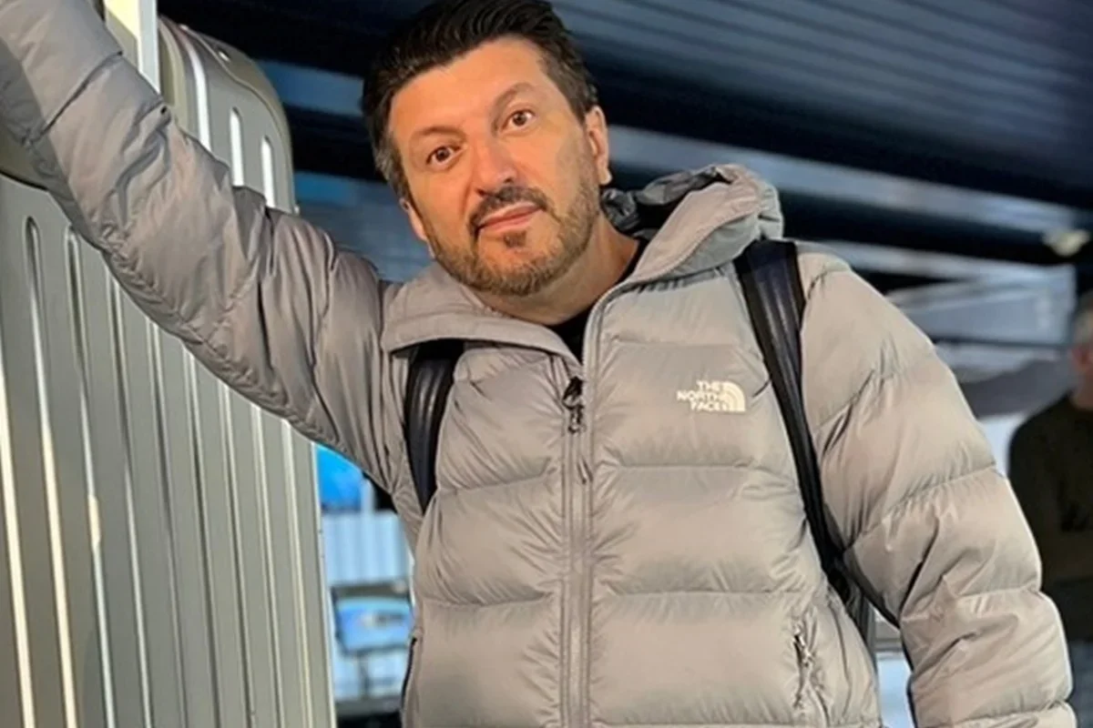 Lito Sousa: velado entre aeronaves da FAB no Museu Aeroespacial Paulista