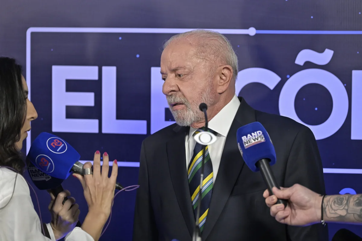 Lula confronta Bolsonaro por proteção a filhos e lembra troca na PF