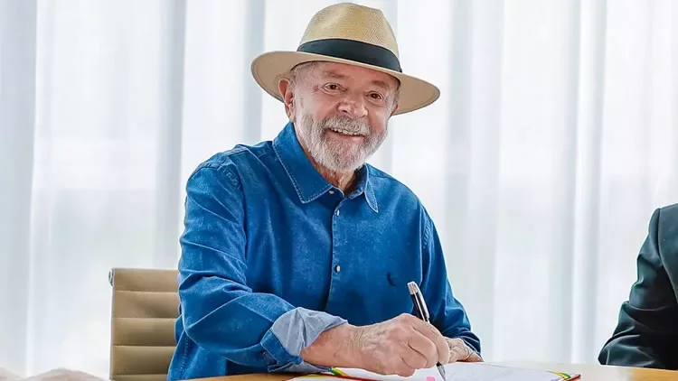 Lula domina Cariri: 450 mil votos e vitória em todas as cidades