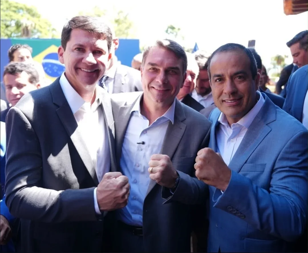 Petrolina: prefeito apoia Flávio Bolsonaro apesar de 60% a Lula