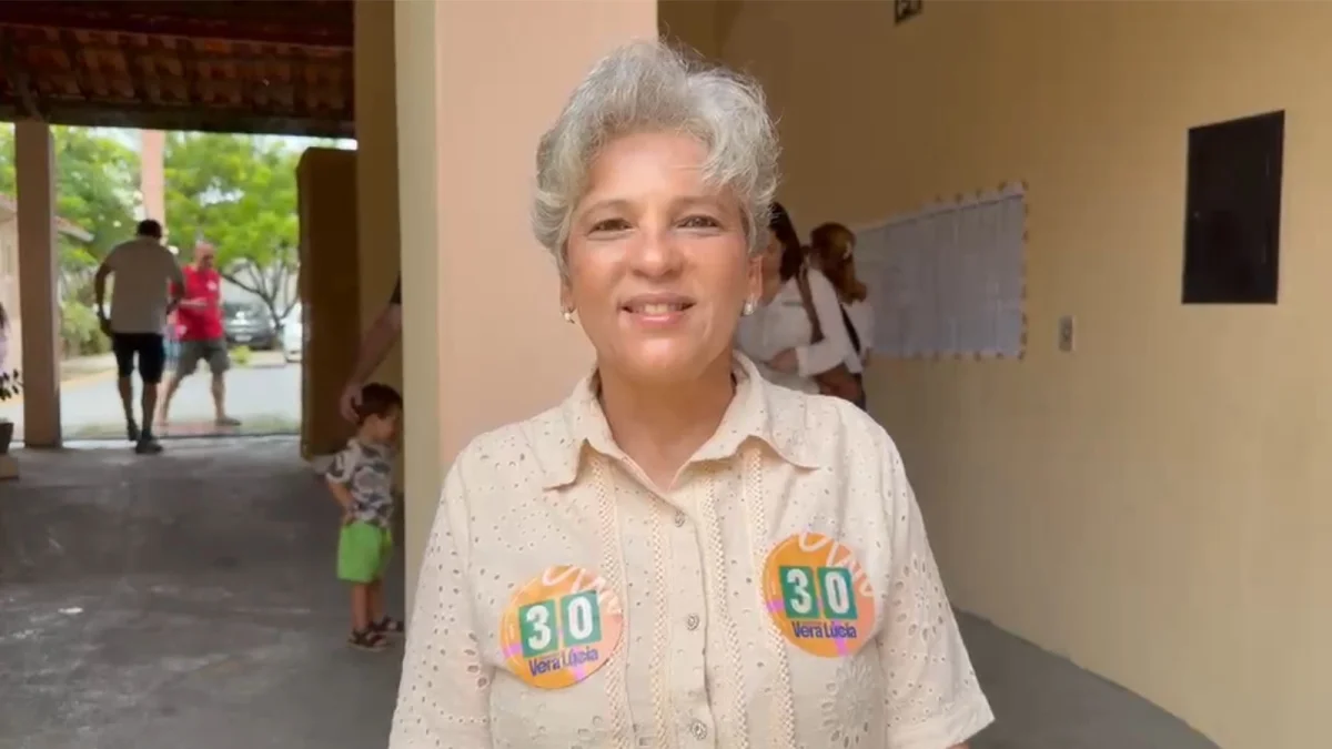 Vera Lúcia diz que 'voto é a única forma de mudança'